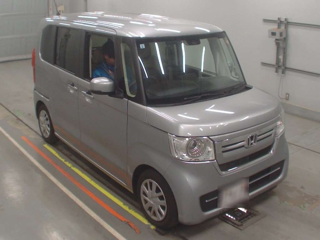 HONDA N-BOX