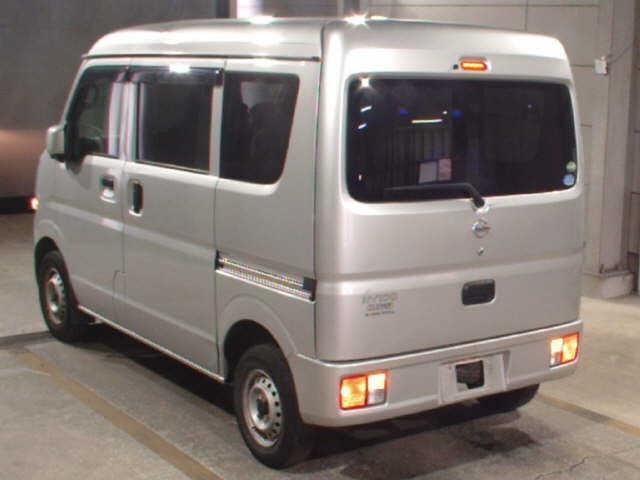 NISSAN NV100 CLIPPER