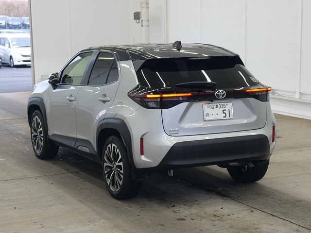 TOYOTA YARIS CROSS