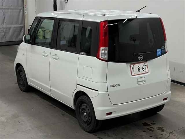 NISSAN ROOX