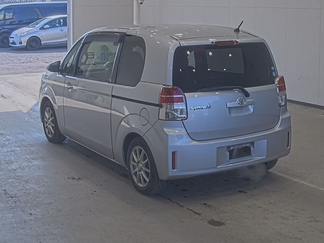 TOYOTA SPADE
