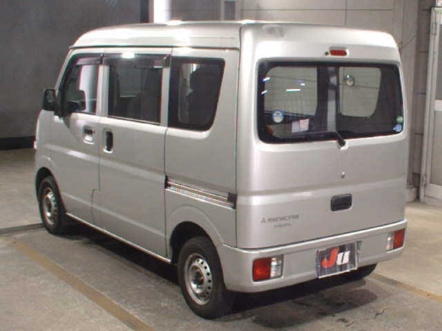 MITSUBISHI MINICAB