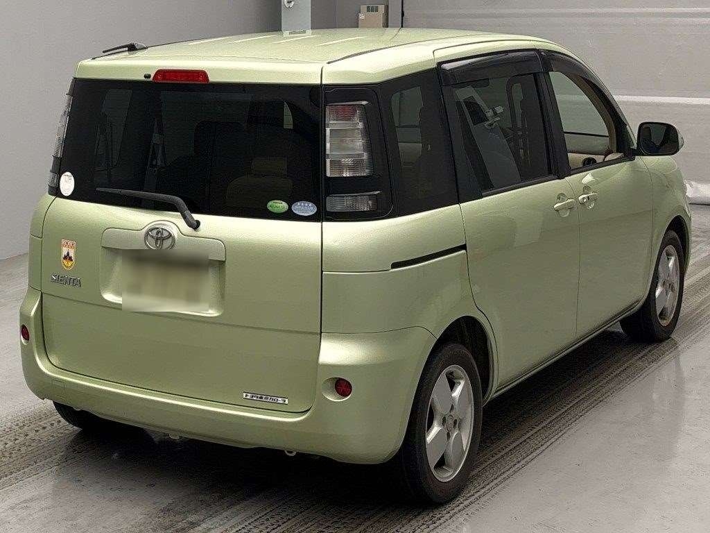 TOYOTA SIENTA