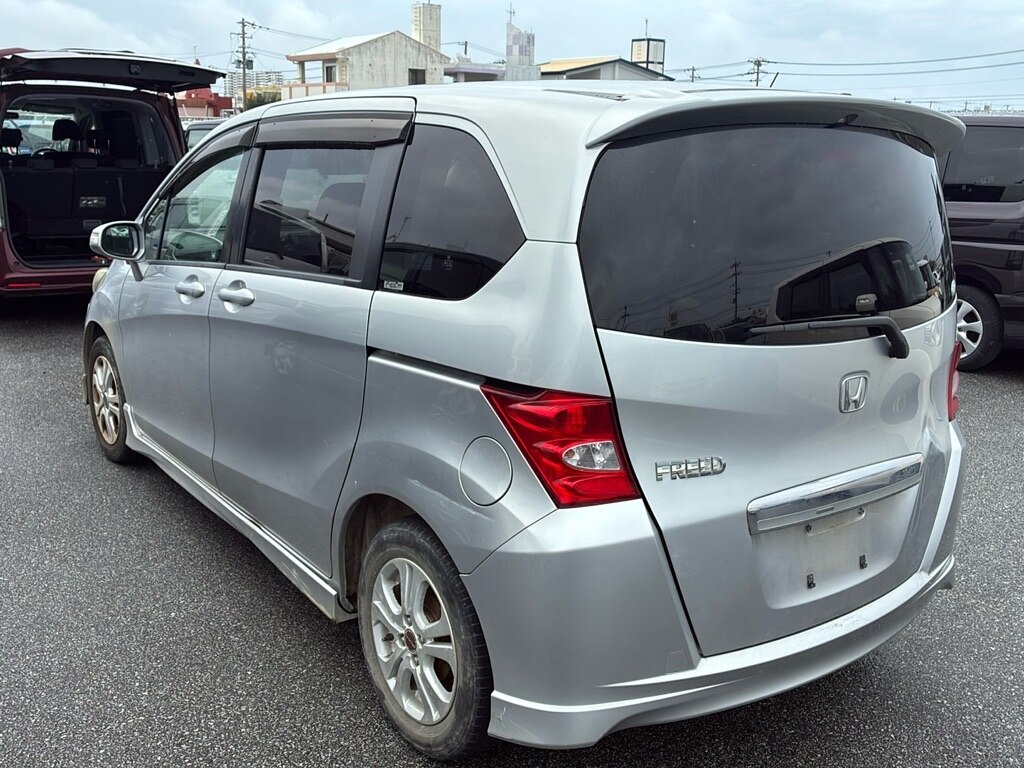 HONDA FREED