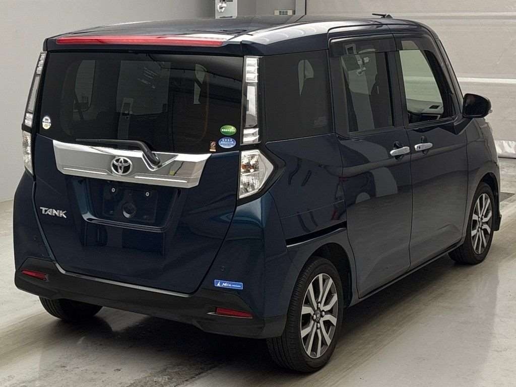TOYOTA TANK