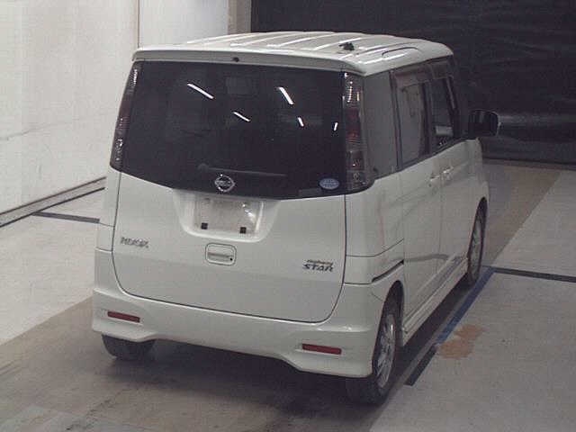 NISSAN ROOX