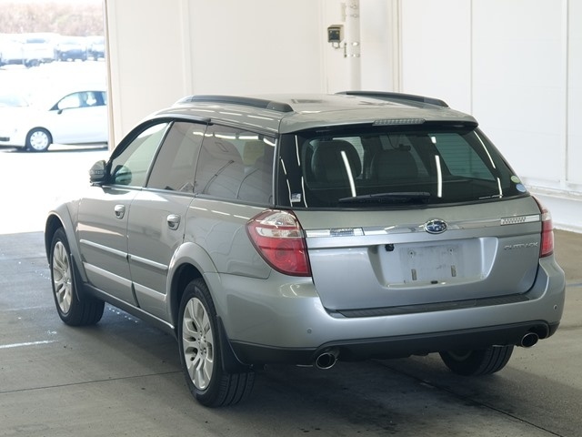 SUBARU OUTBACK