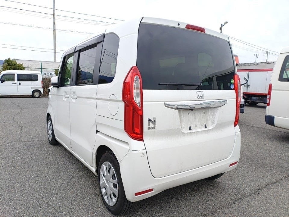 HONDA N-BOX