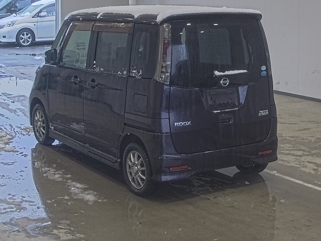 NISSAN ROOX