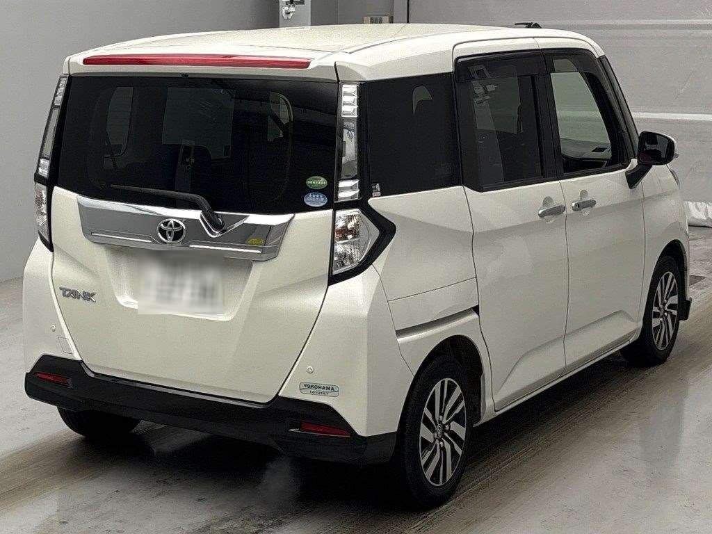 TOYOTA TANK
