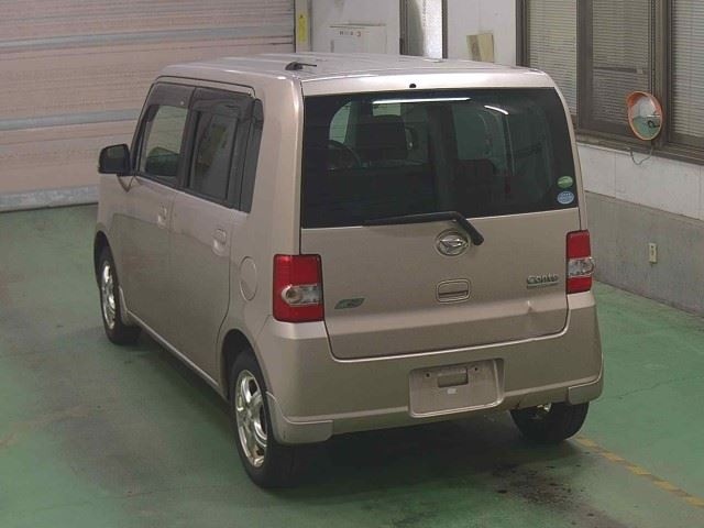 DAIHATSU MOVE CONTE