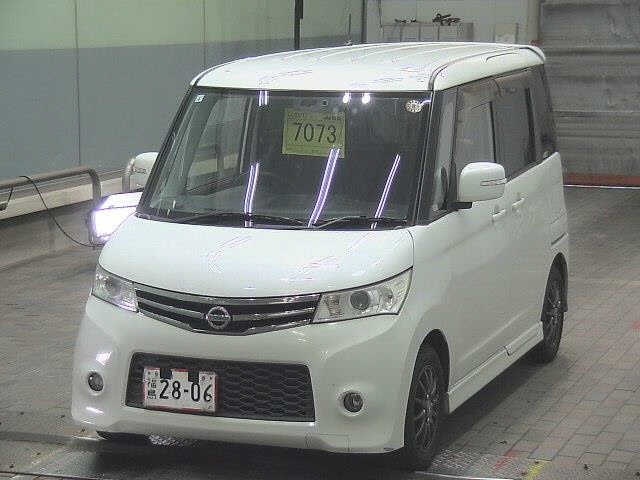 NISSAN ROOX