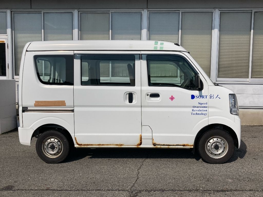 MITSUBISHI MINICAB