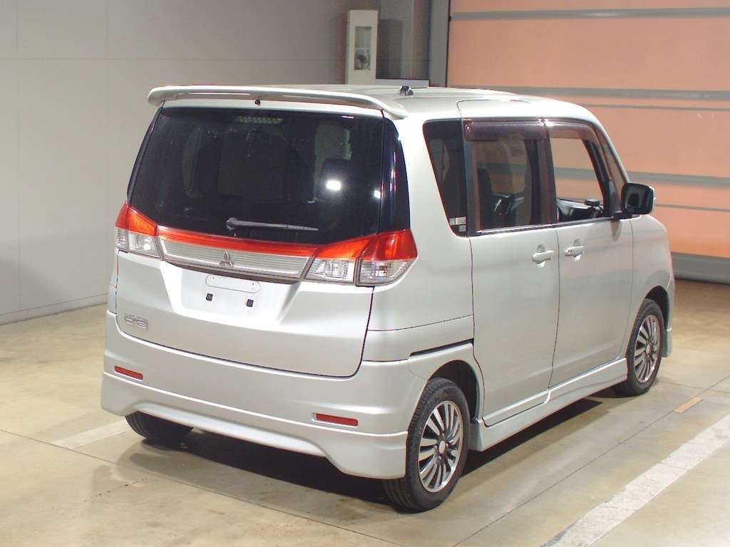 MITSUBISHI DELICA D:2