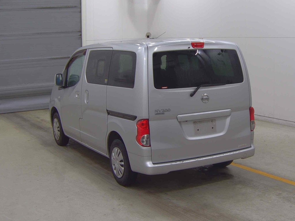 NISSAN NV200