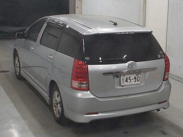 TOYOTA WISH