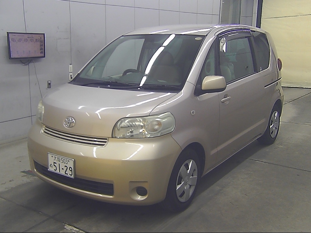 TOYOTA PORTE