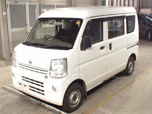 NISSAN NV100 CLIPPER