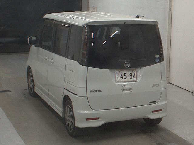 NISSAN ROOX