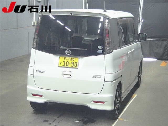NISSAN ROOX
