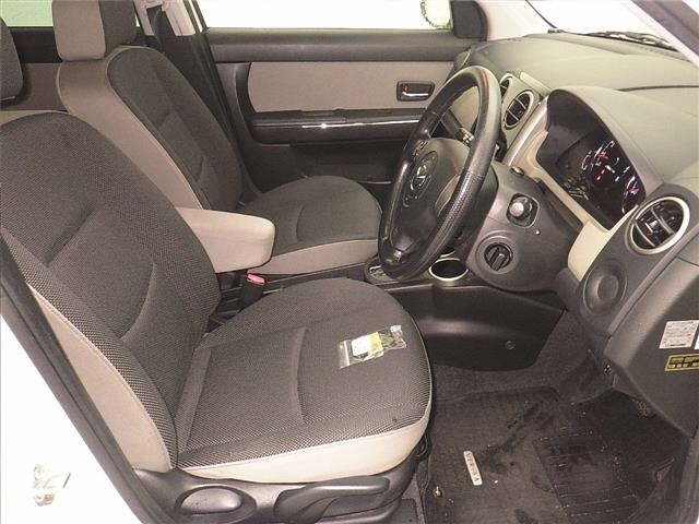 MAZDA VERISA