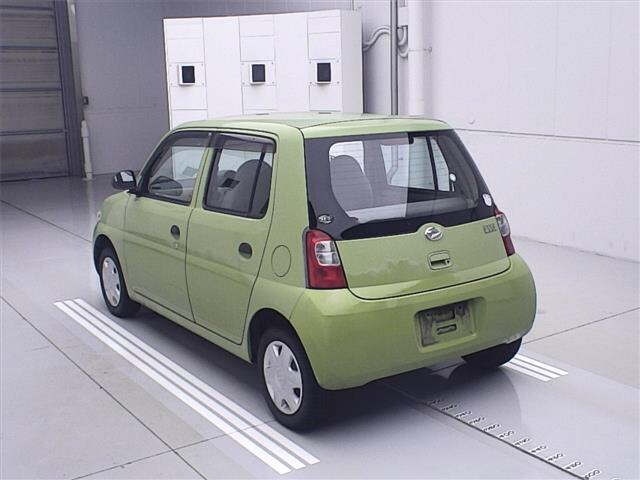DAIHATSU ESSE