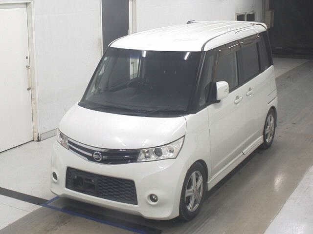 NISSAN ROOX
