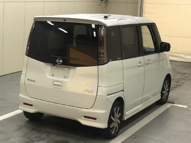 NISSAN ROOX