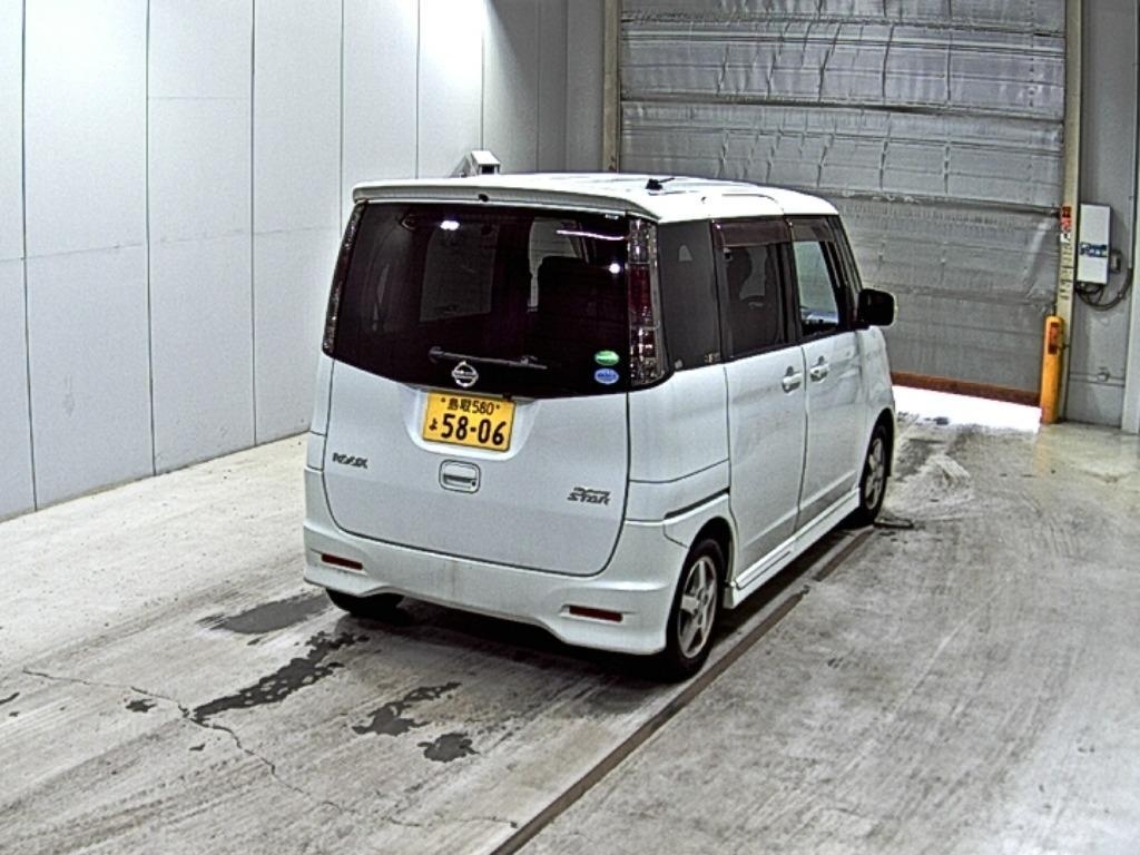 NISSAN ROOX