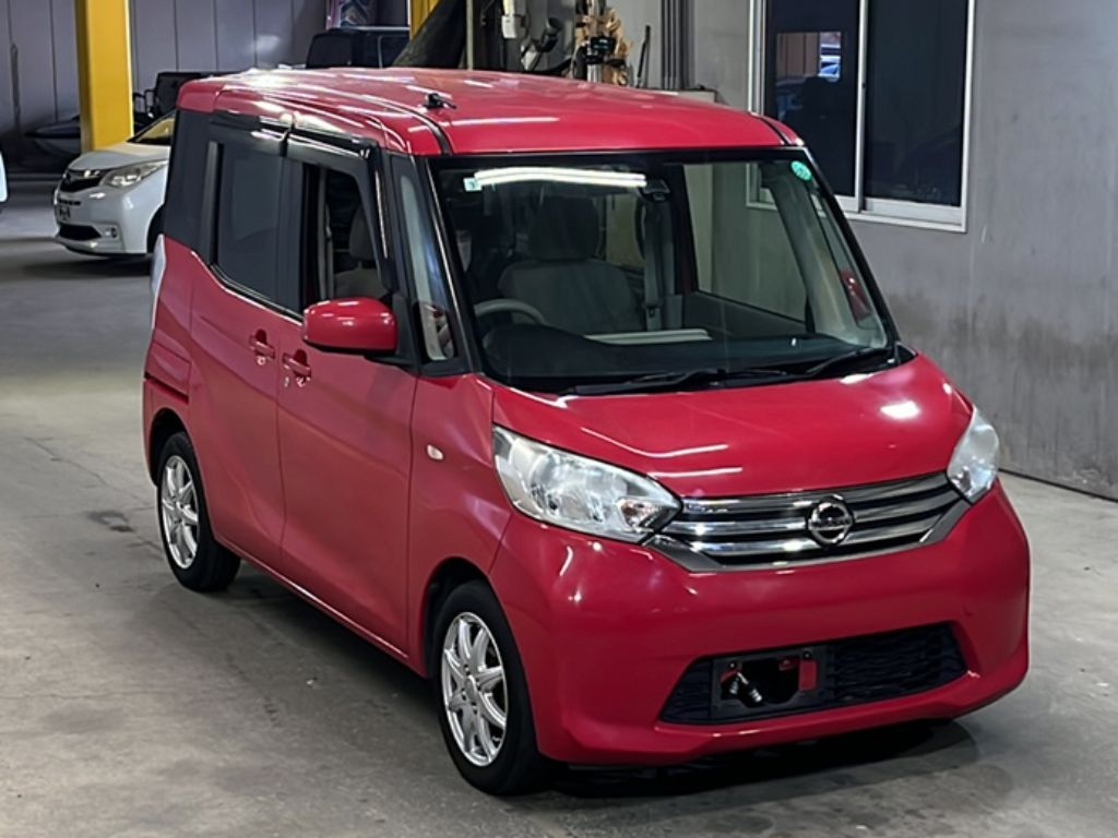 NISSAN DAYZ ROOX