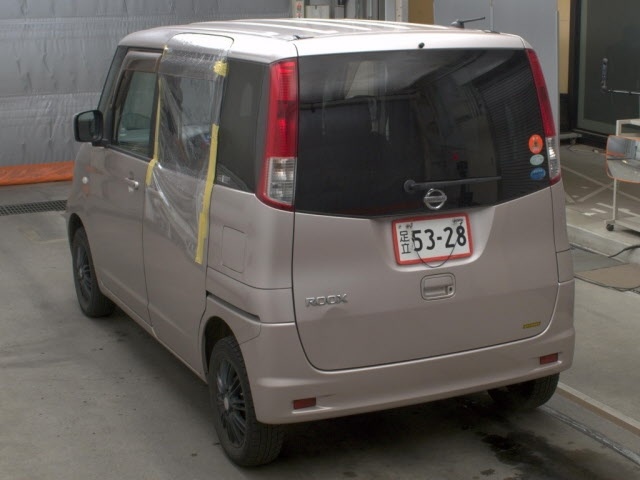 NISSAN ROOX