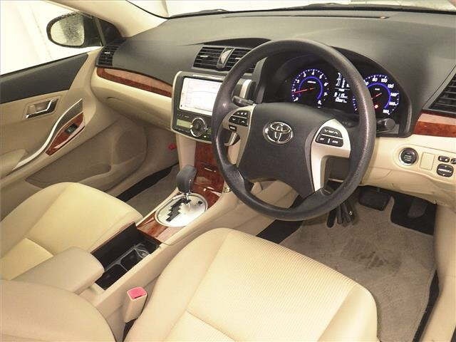 TOYOTA PREMIO