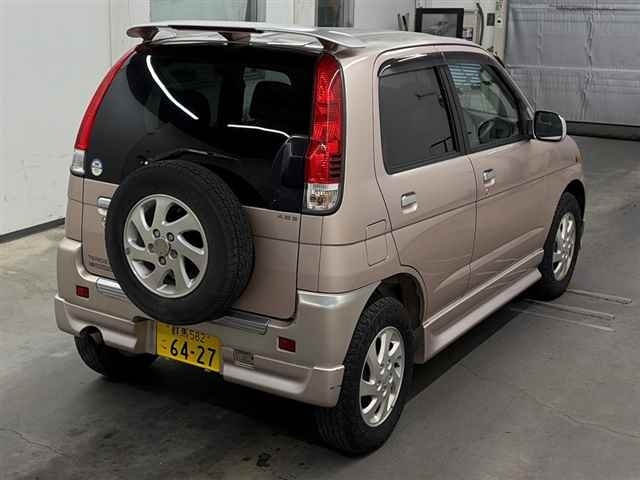 DAIHATSU TERIOS KID