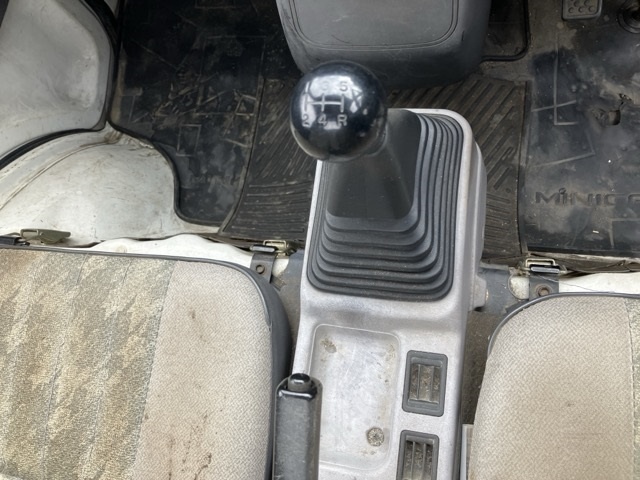MITSUBISHI MINICAB
