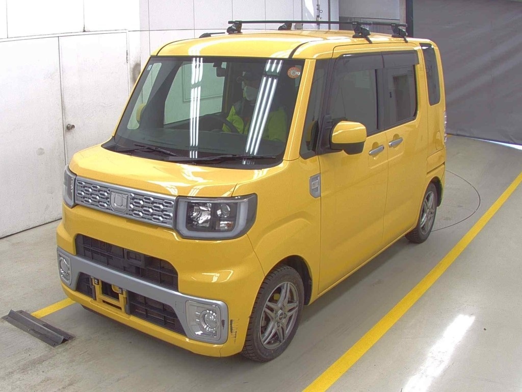 DAIHATSU WAKE