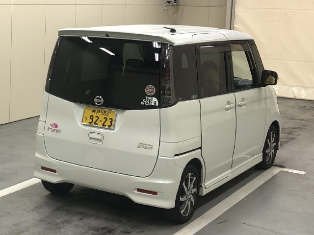 NISSAN ROOX