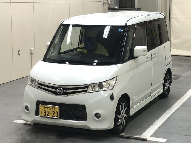 NISSAN ROOX