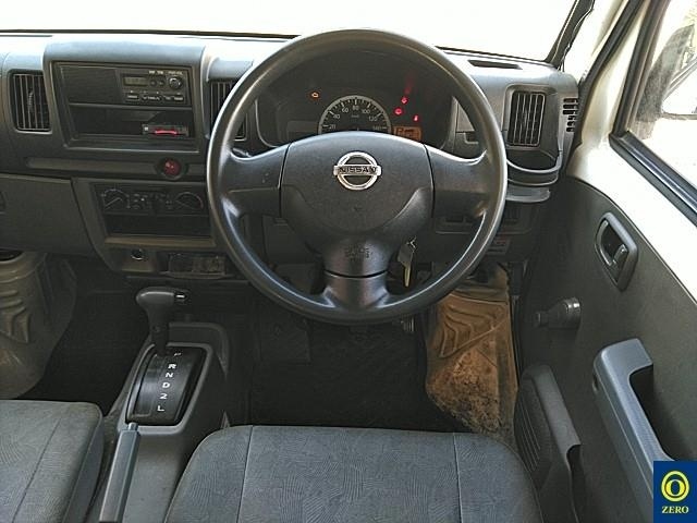 NISSAN NV100 CLIPPER