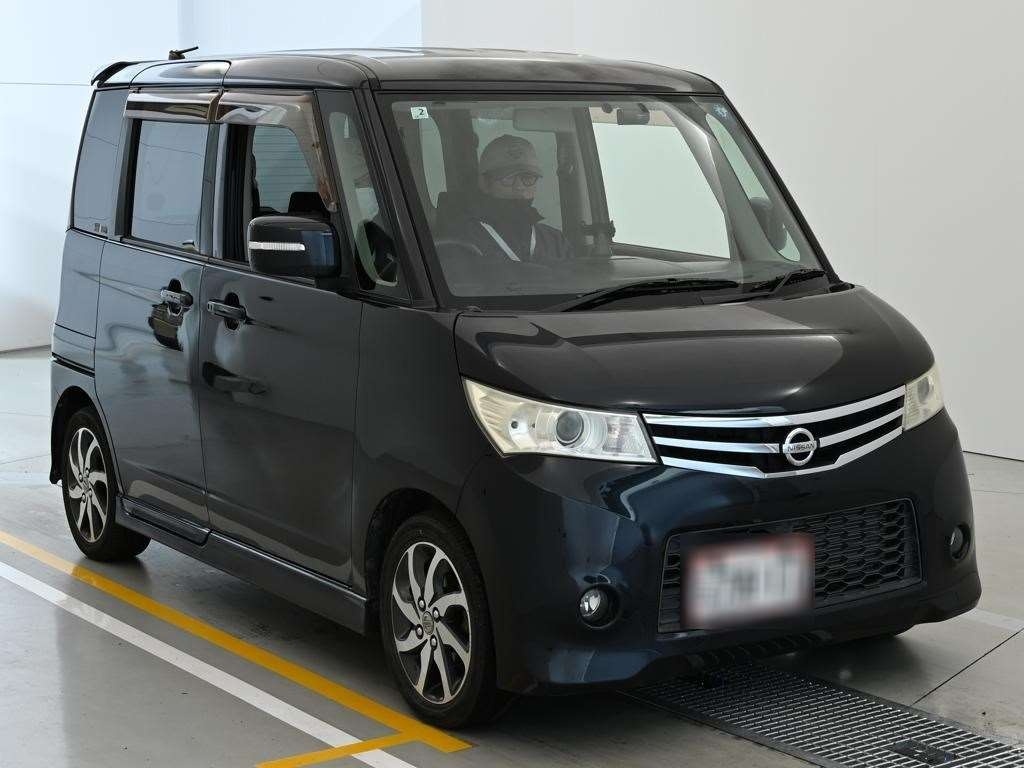 NISSAN ROOX