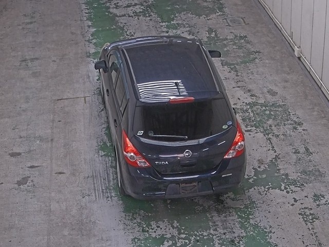 NISSAN TIIDA