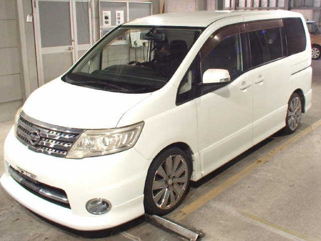 NISSAN SERENA