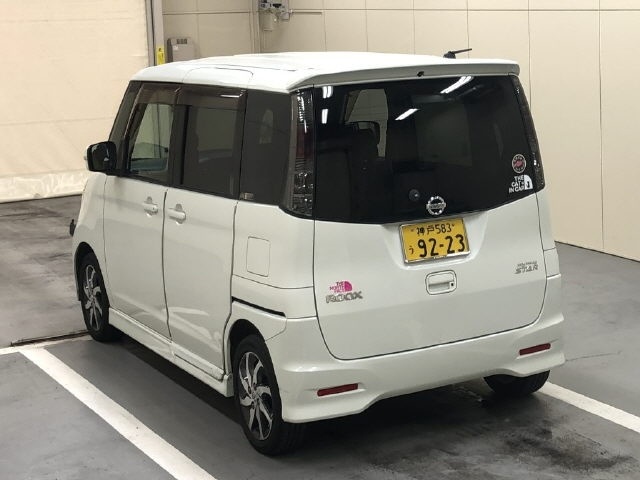 NISSAN ROOX
