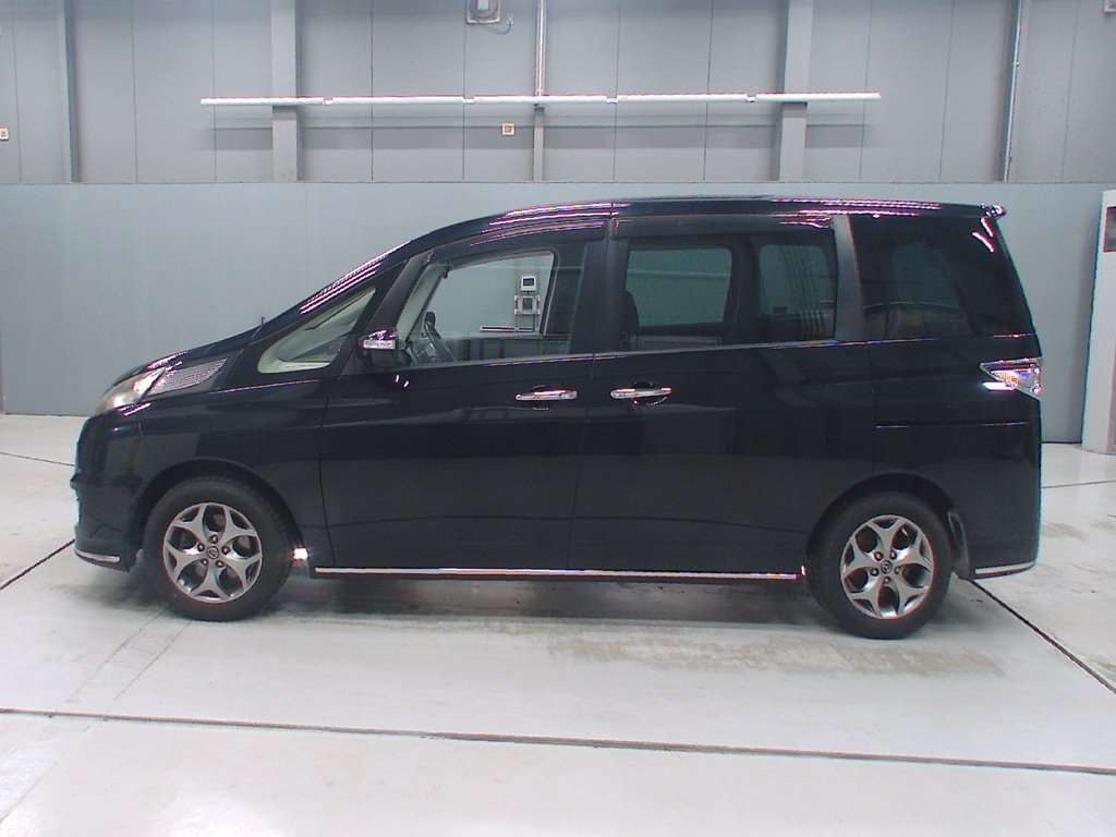 MAZDA BIANTE