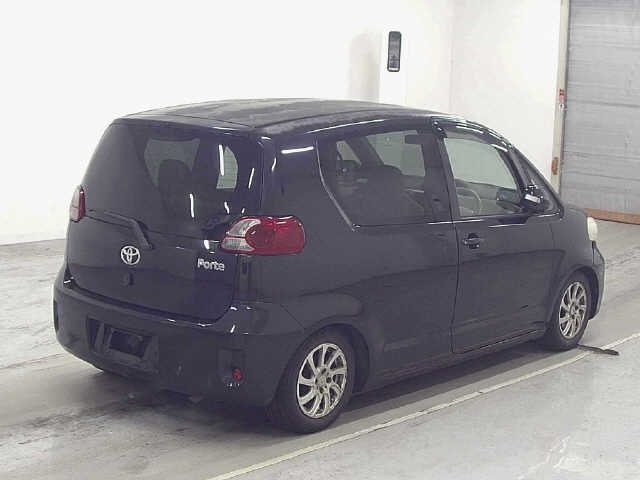 TOYOTA PORTE