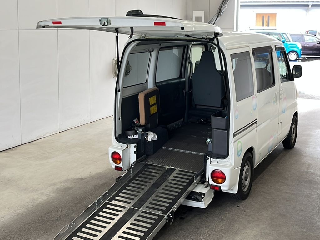 NISSAN NV100 CLIPPER