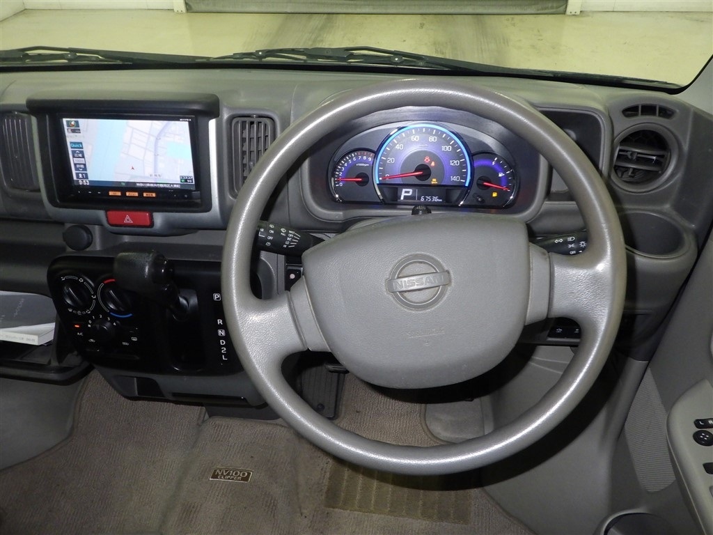 NISSAN NV100 CLIPPER