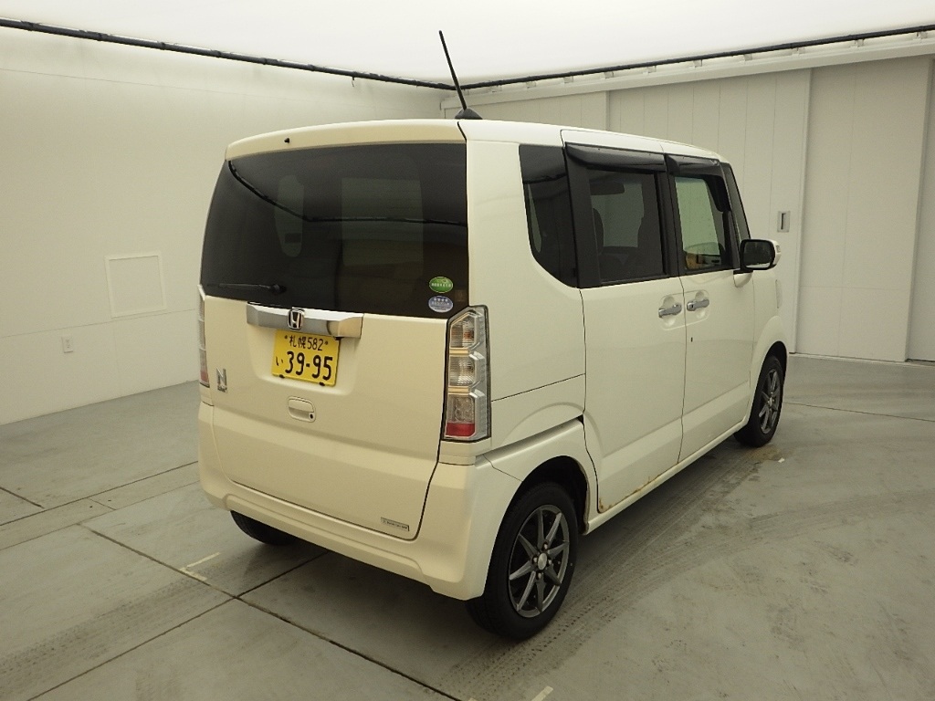 HONDA N-BOX
