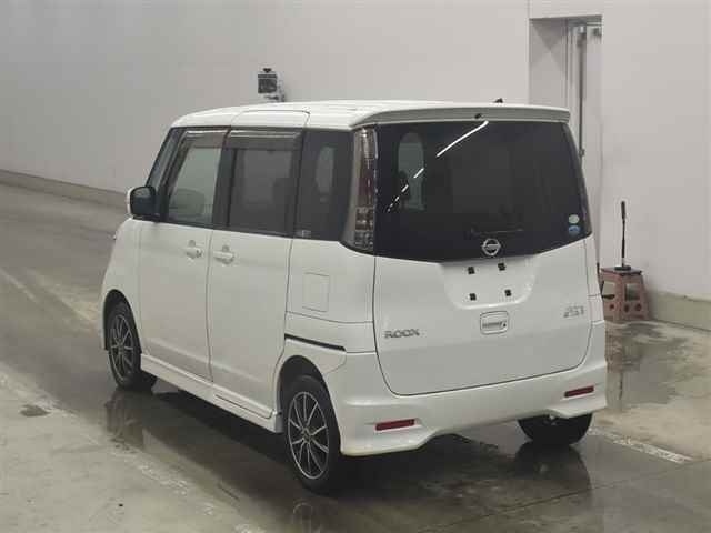 NISSAN ROOX