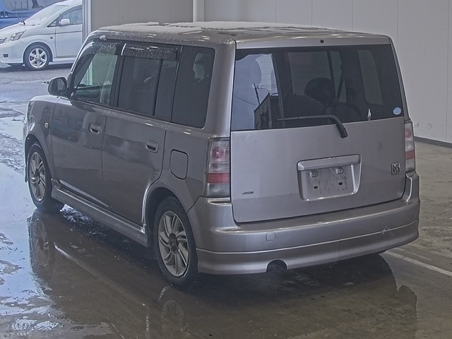 TOYOTA BB