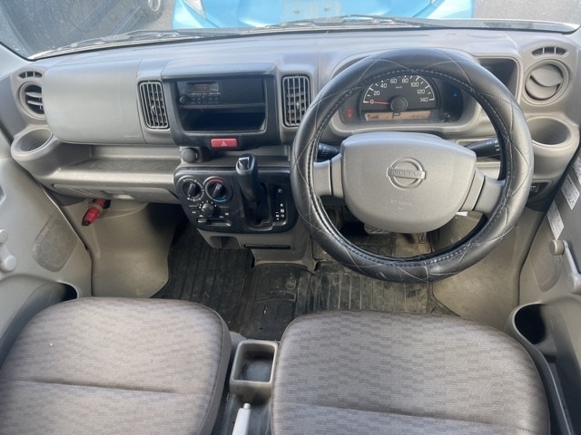 NISSAN NV100 CLIPPER